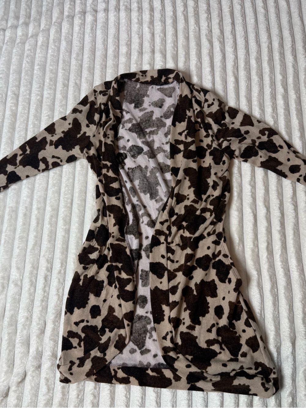 Bombom Women’s Brown and Cream cow print Animal Print Long Sleeve cardigan